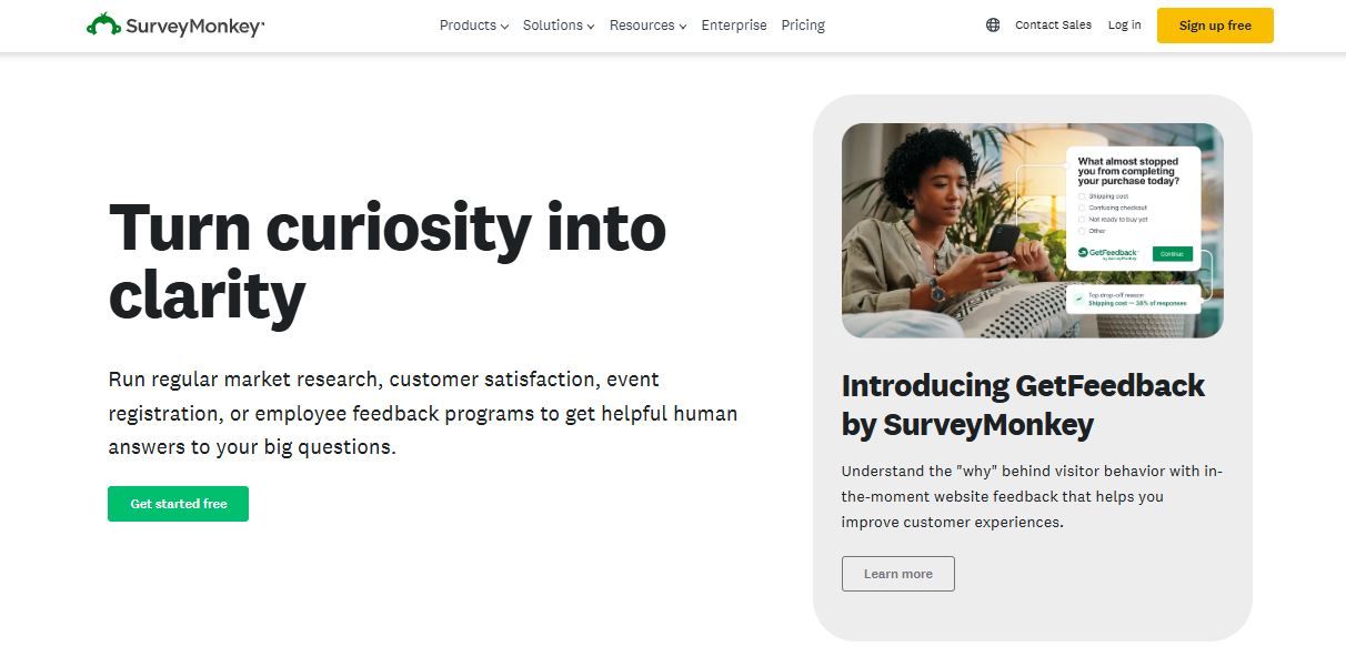 SurveyMonkey ana sayfasını ve online anket oluşturma platformunun arayüzünü gösteren ekran görüntüsü